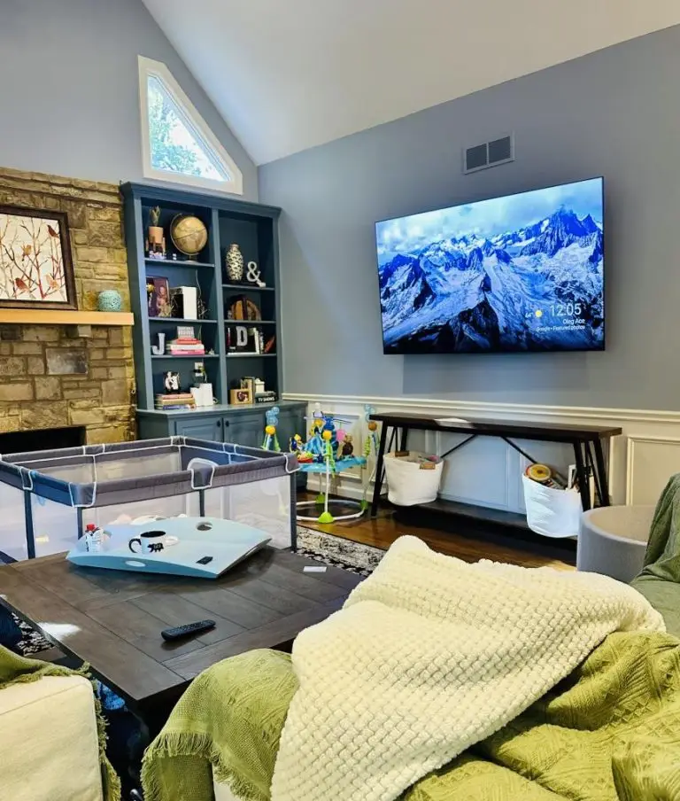 outdoor tv mount outdoor tv mounting ideas same day tv mounting Tv mount over fireplace tv mount service tv mounting TV mounting services Save Time and Money: Hiring a Professional TV Wall Mount Installer Near Me